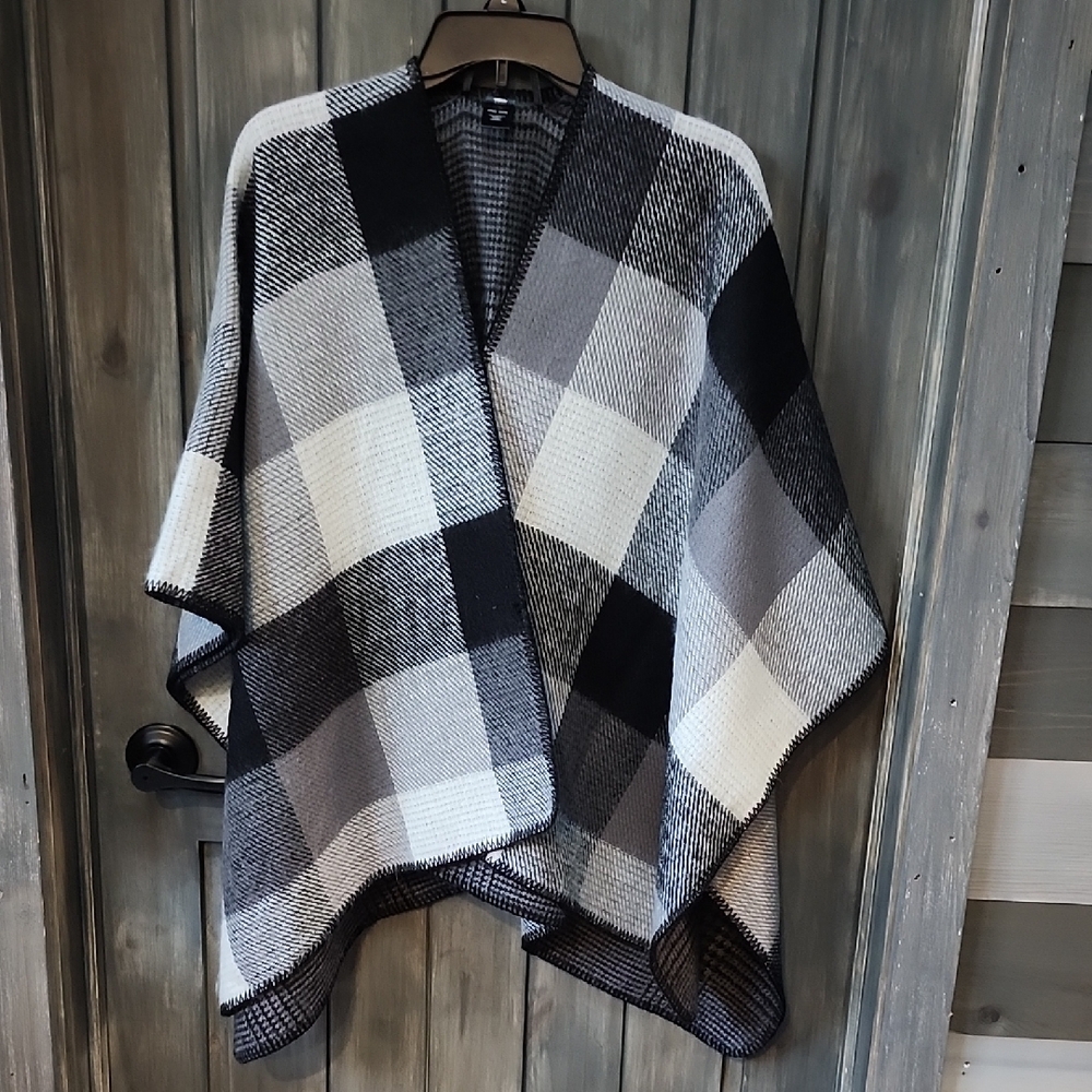 Mixit Black and White Plaid Poncho